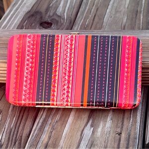 •Colorful Hardcase Snap Wallet! EUC!